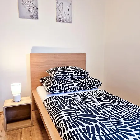 Center - Moderna římské Náměstí I Apartahotel